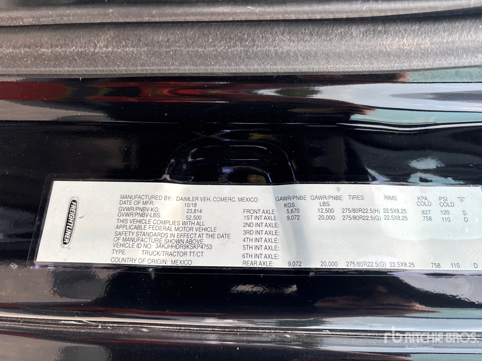2019 Freightliner CASCADIA 126