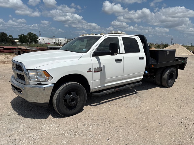 2013 Ram 3500 4x2 Crew Cab Flatbed Truck