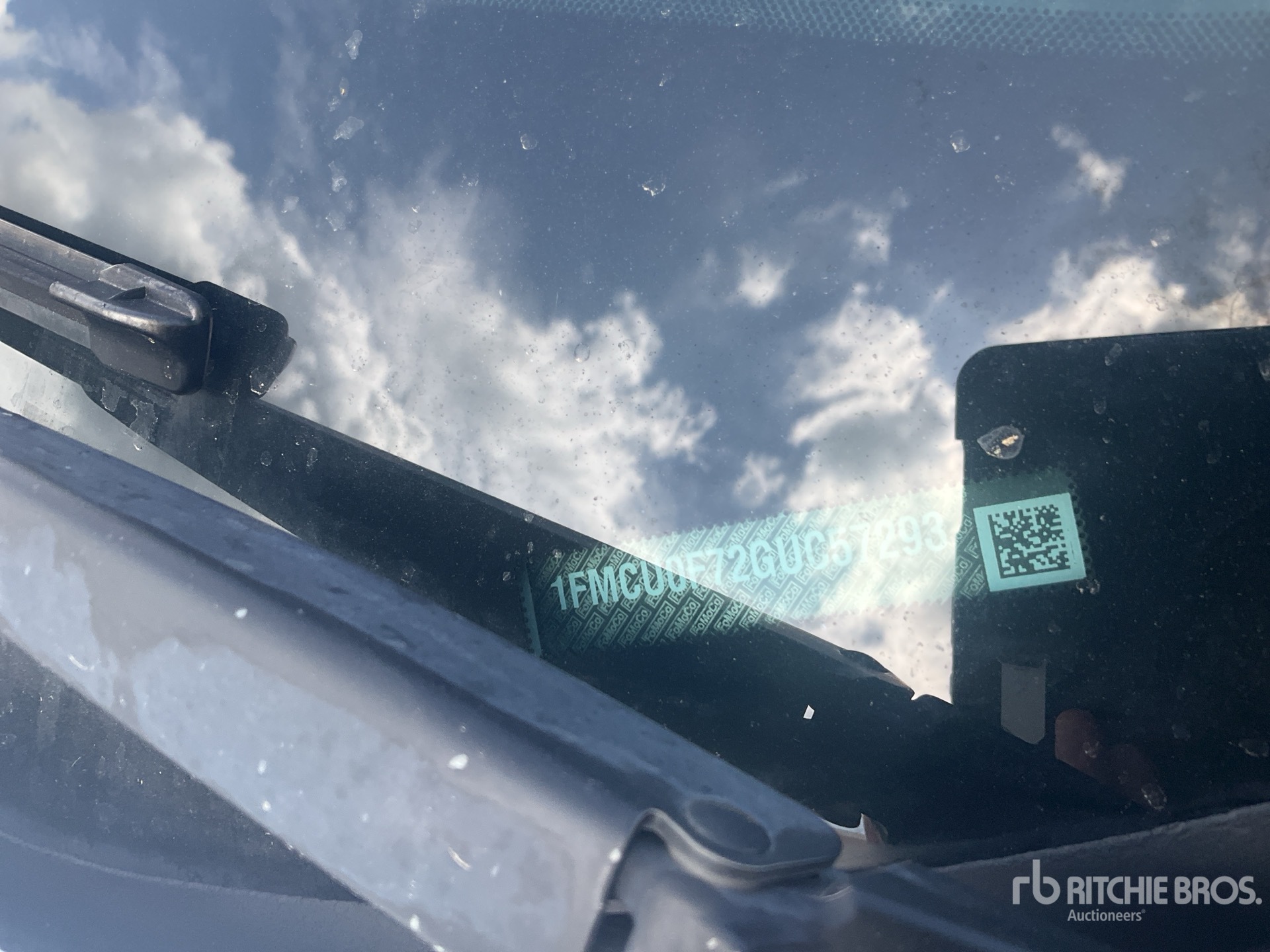 Photo of a 2016 Ford ESCAPE