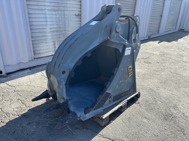 Attach2 MGB200 38 in Q/C Excavator Grapple (Unused)