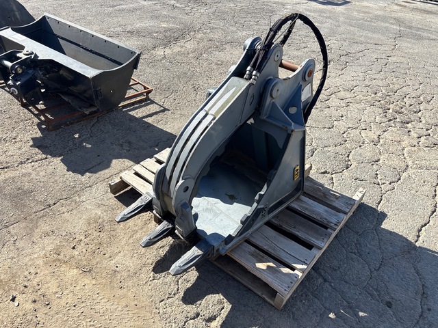 Attach2 MGB050 Excavator Grapple Bucket