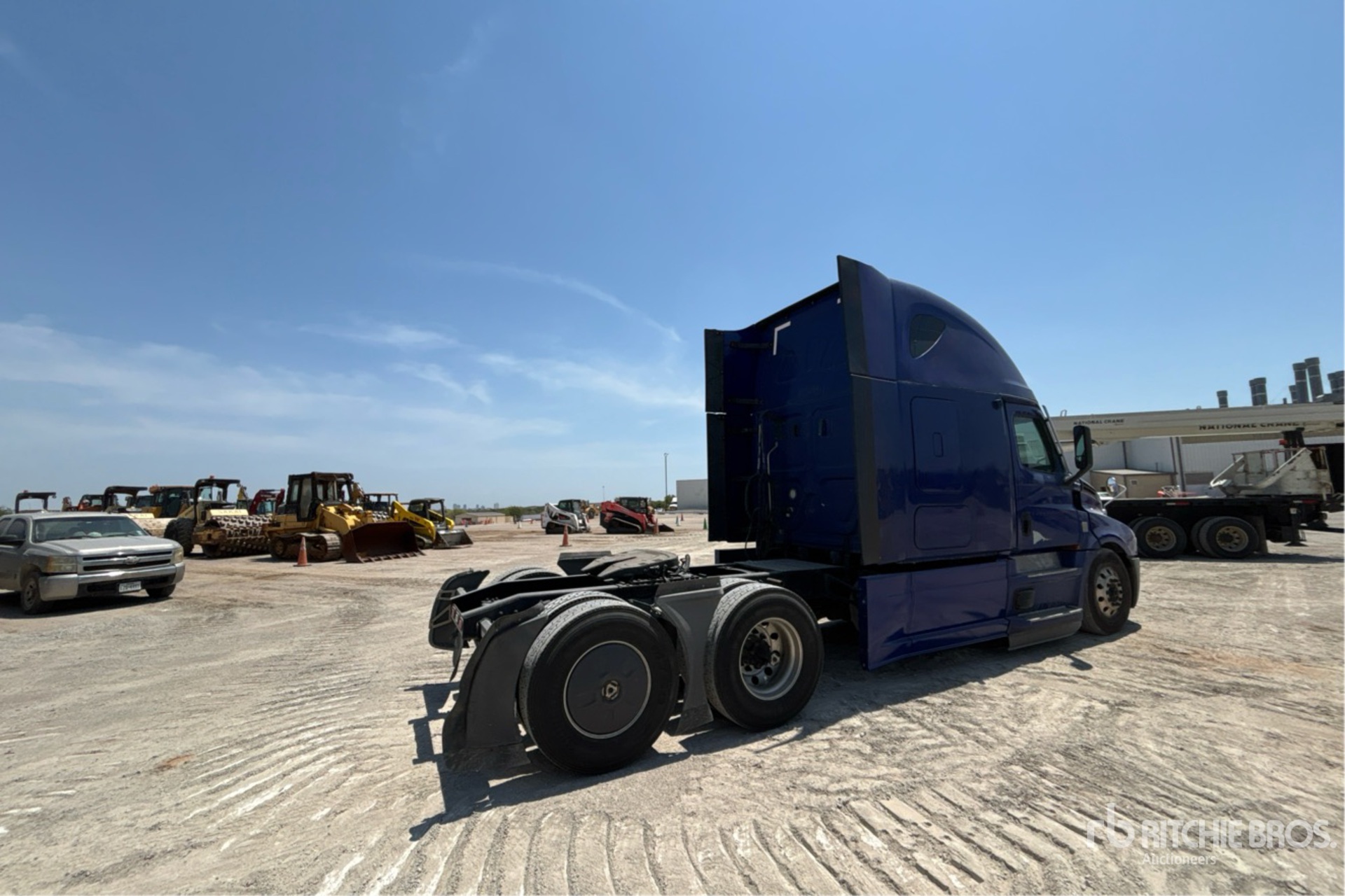 2022 Freightliner CASCADIA 126