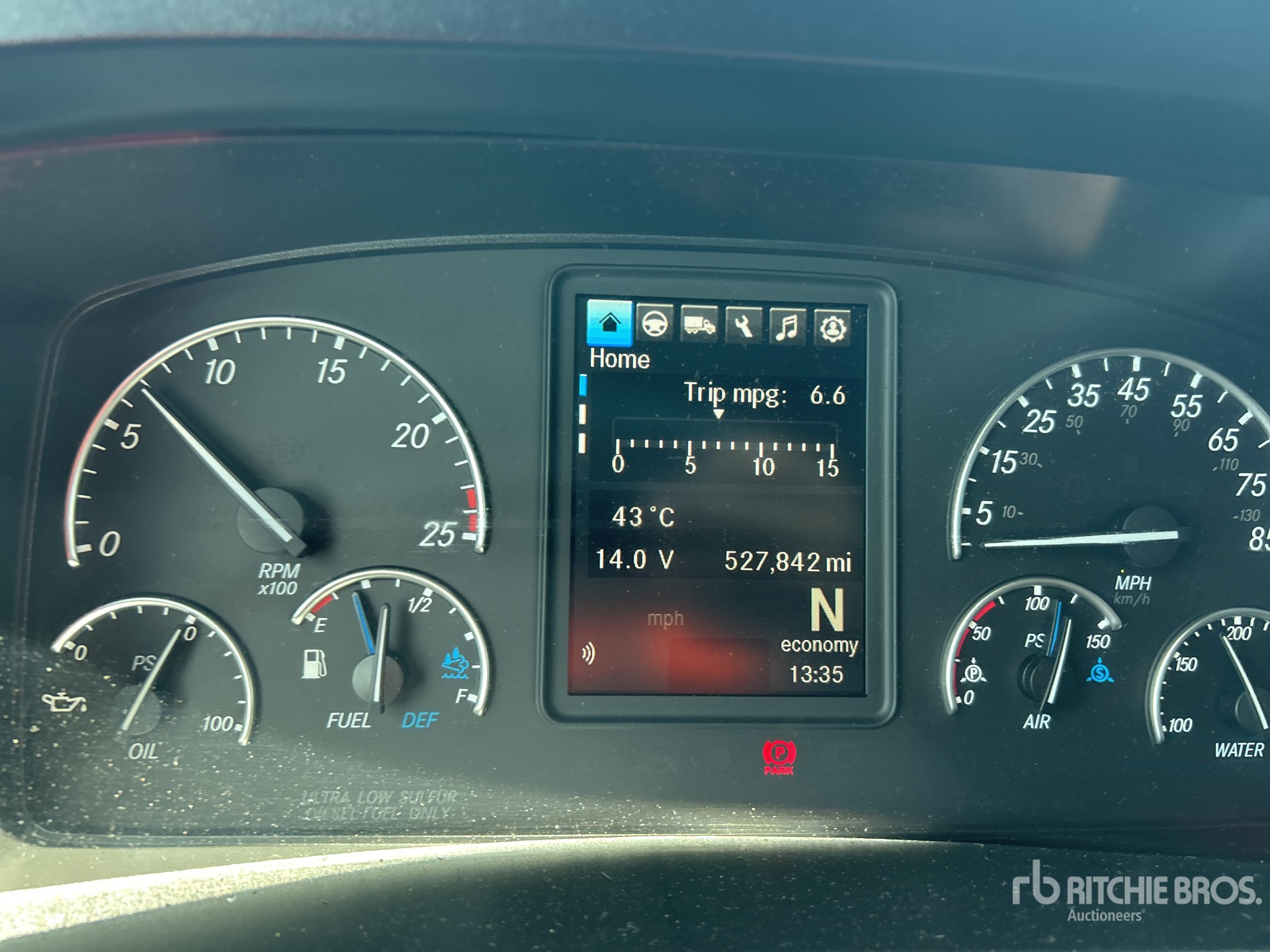 2022 Freightliner CASCADIA 126