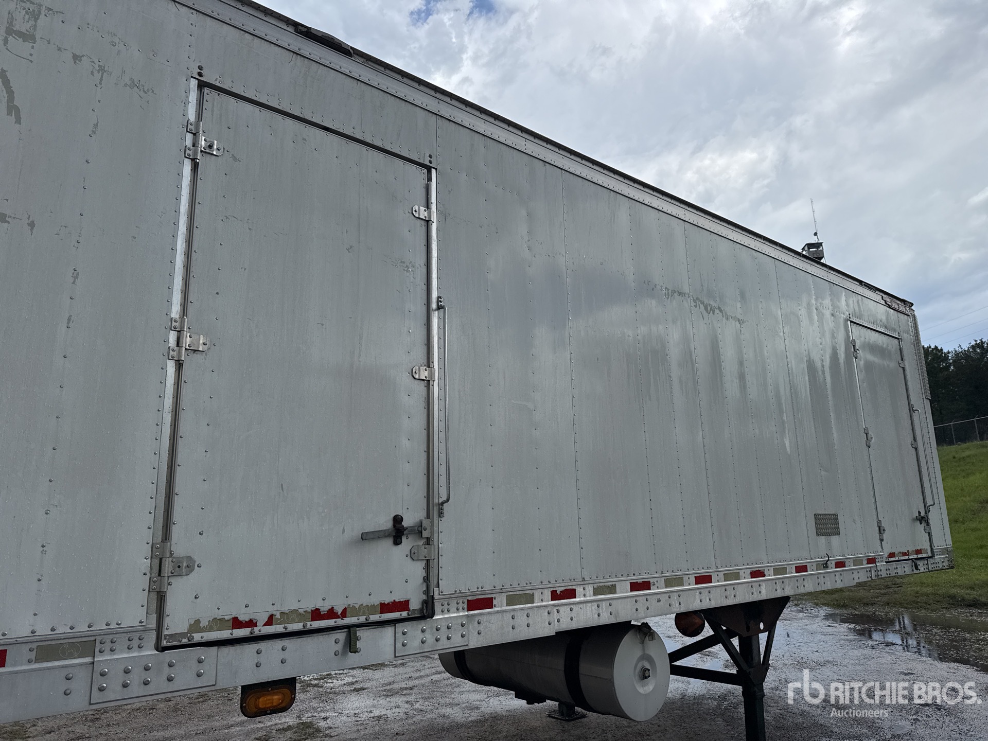 2017 Great Dane 48 FT X 102 IN T/A