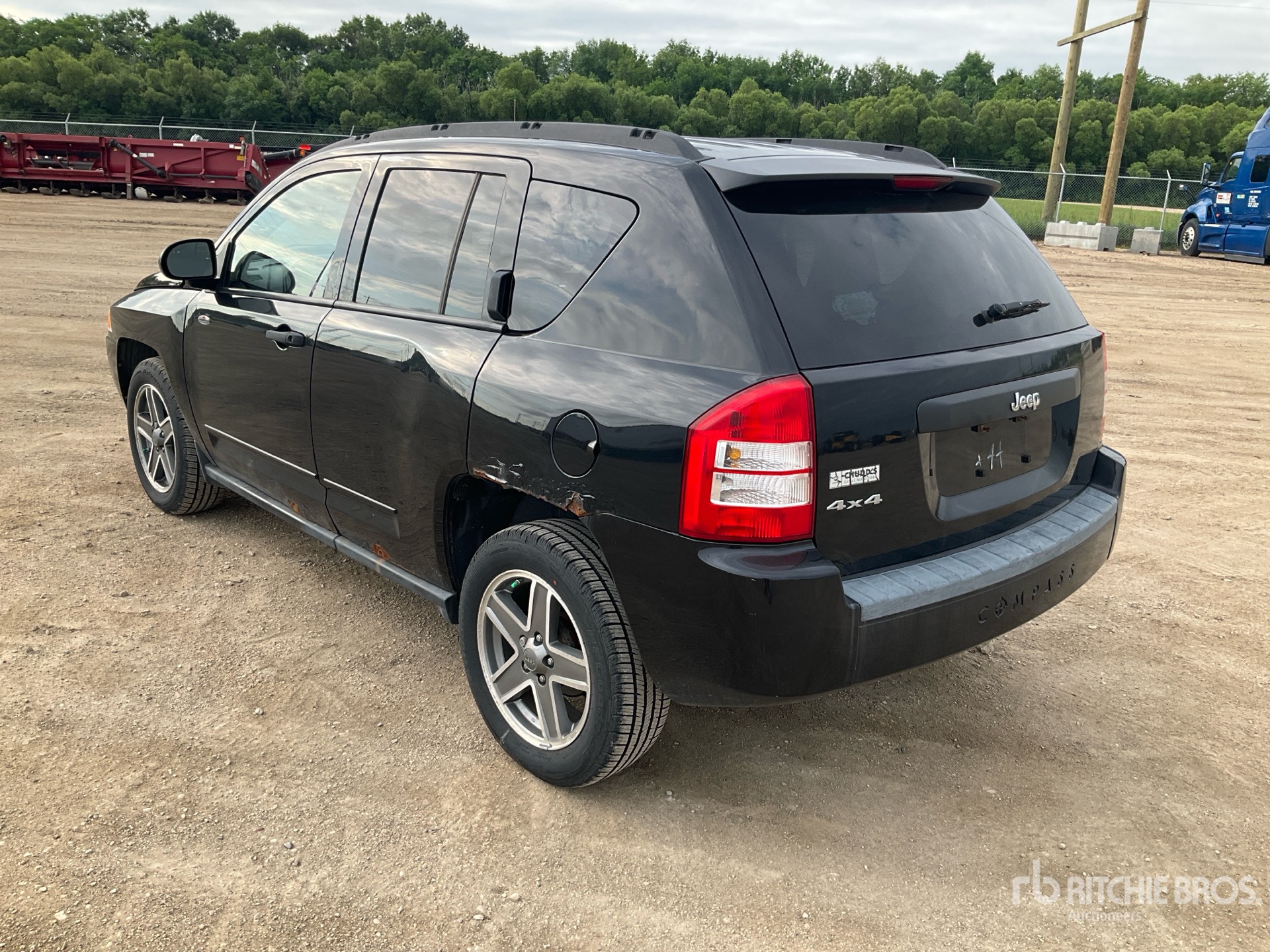General Appearance with Picture, Left Rear Corner