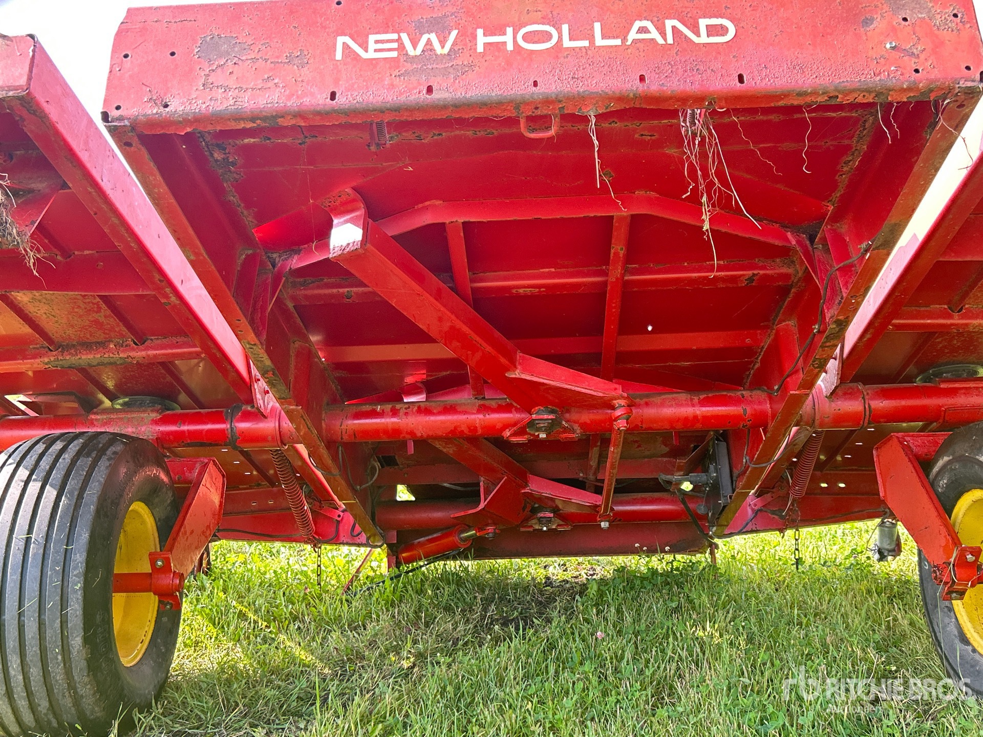 New Holland 2010