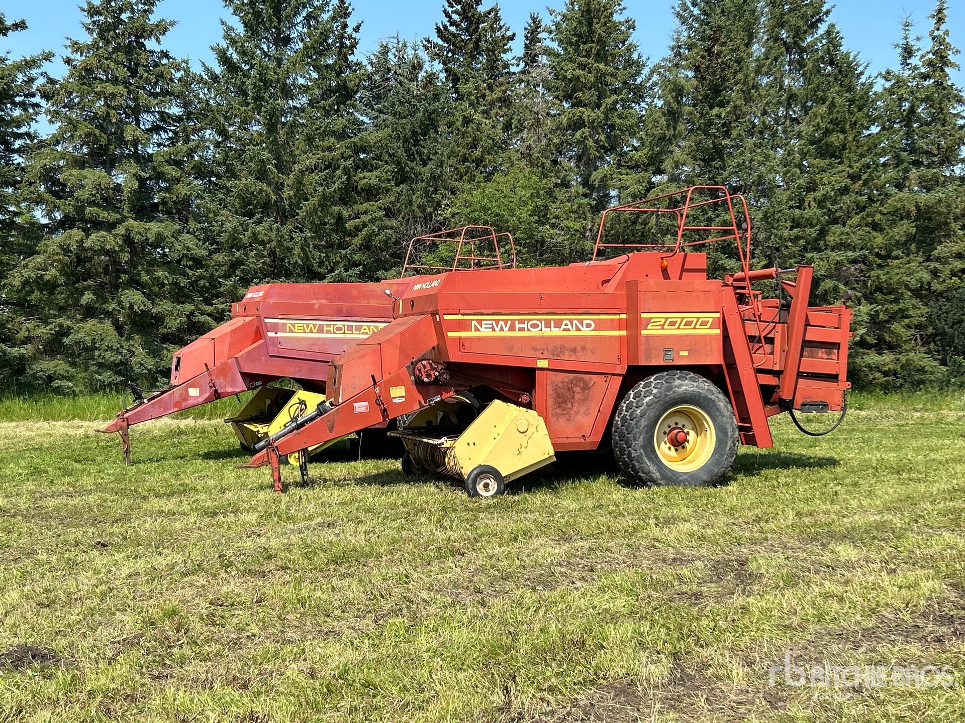 New Holland 2000