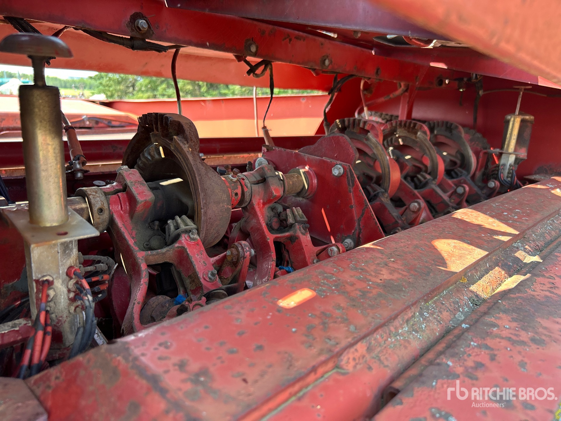 New Holland 2000
