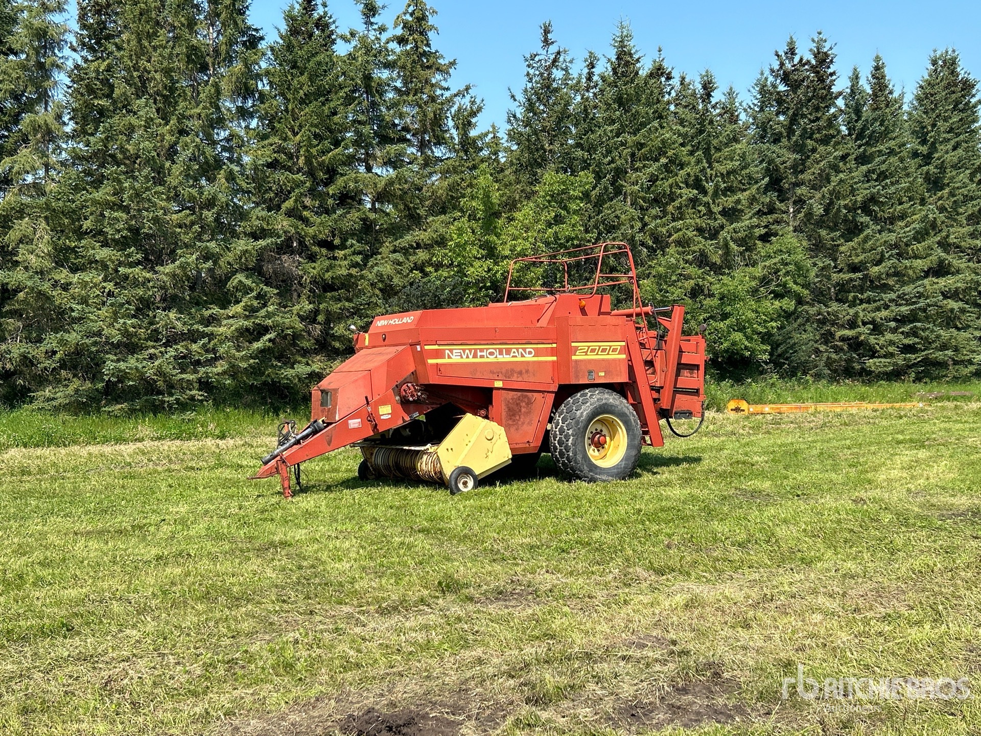 New Holland 2000
