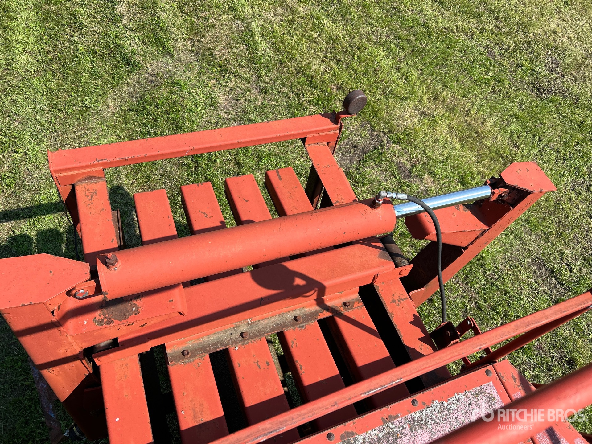 New Holland 2000