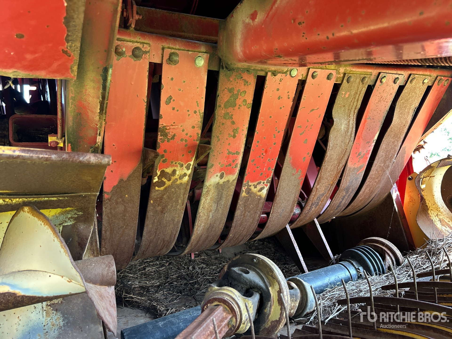 New Holland 2000