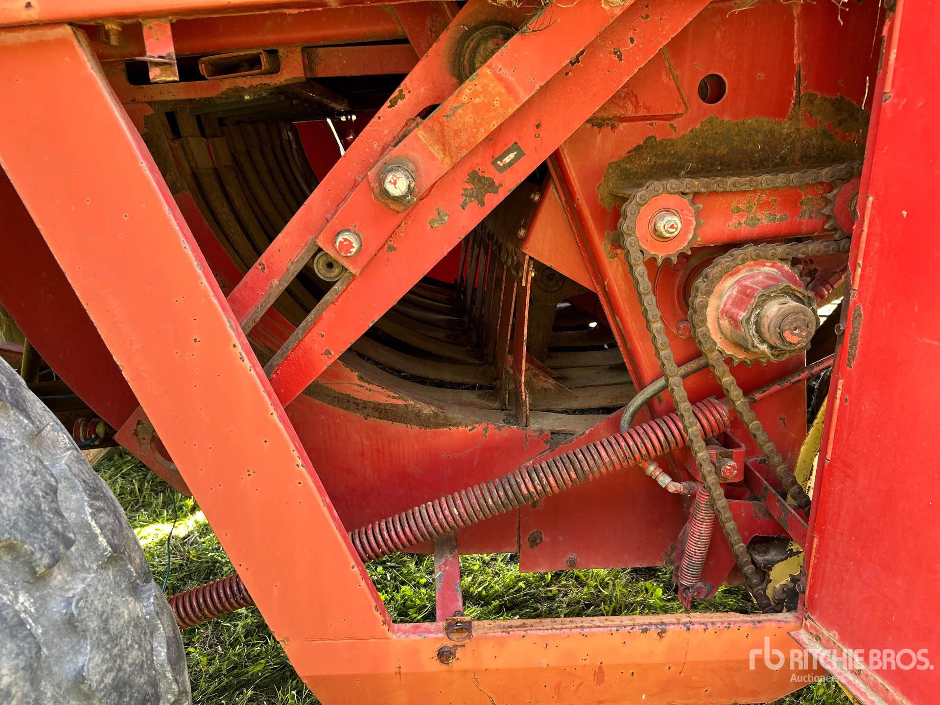New Holland 2000