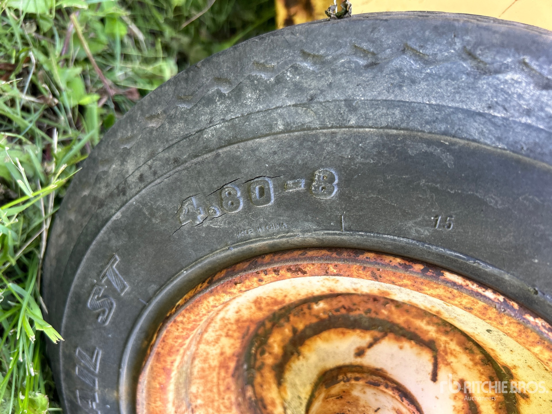 New Holland 2000