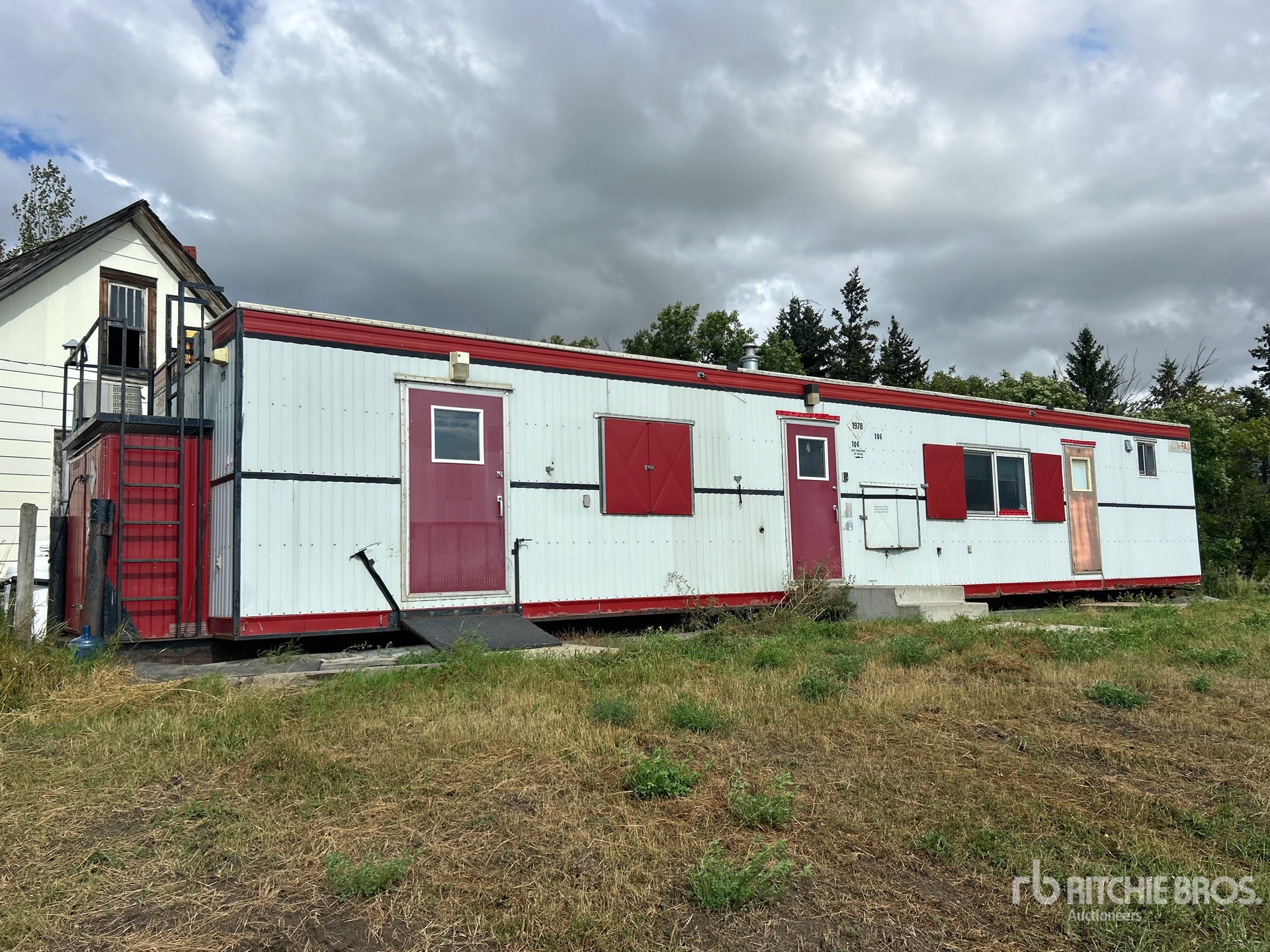 1997 Great Dane 42 ft x 102 in T/A
