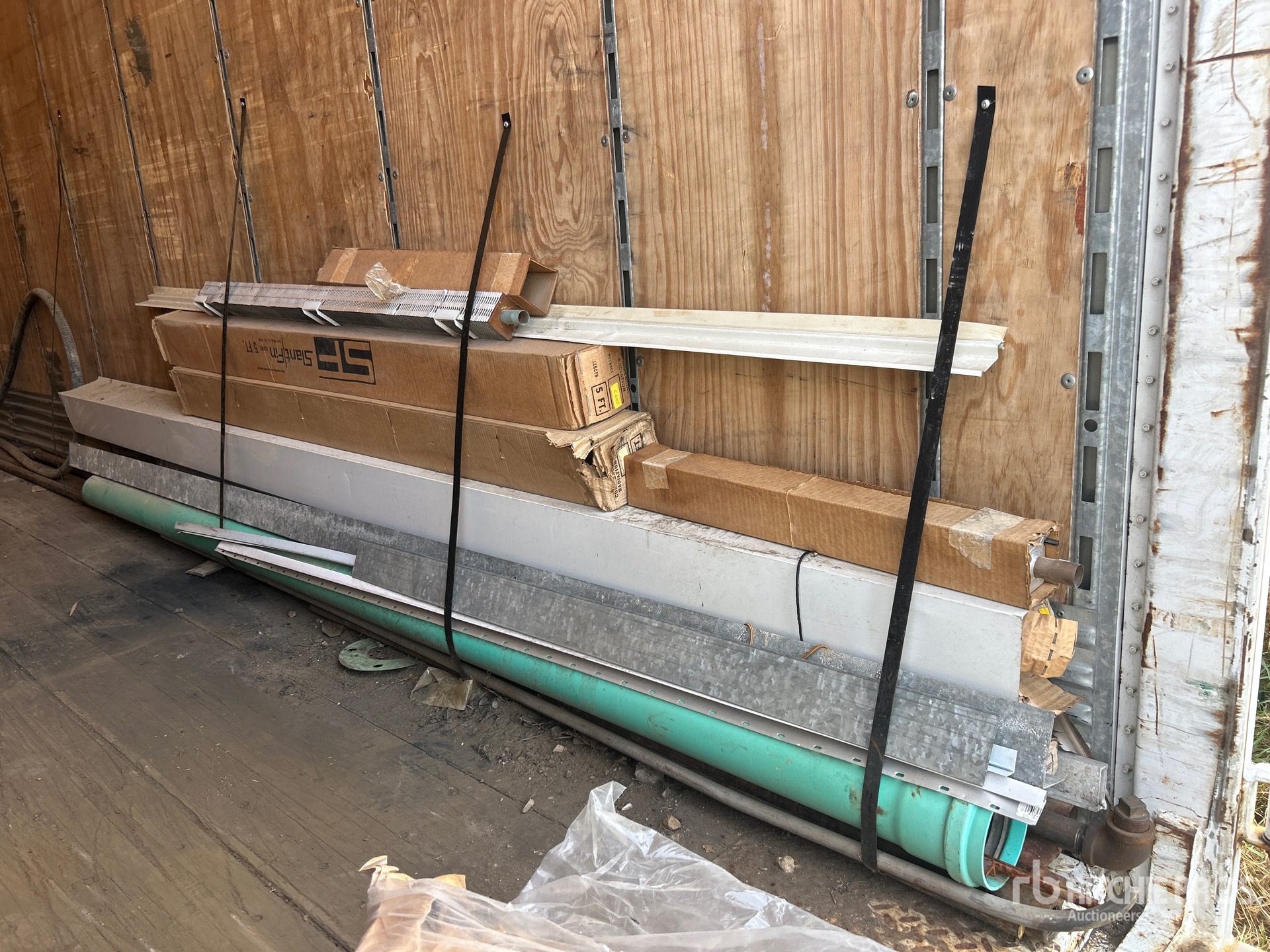 2002 Manac 53 ft x 102 in T/A