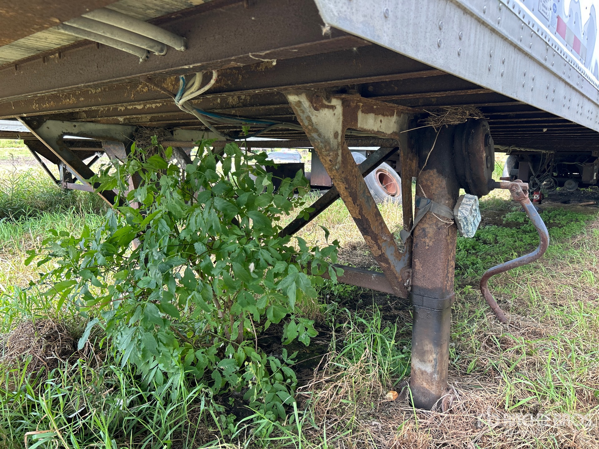 2002 Manac 53 ft x 102 in T/A