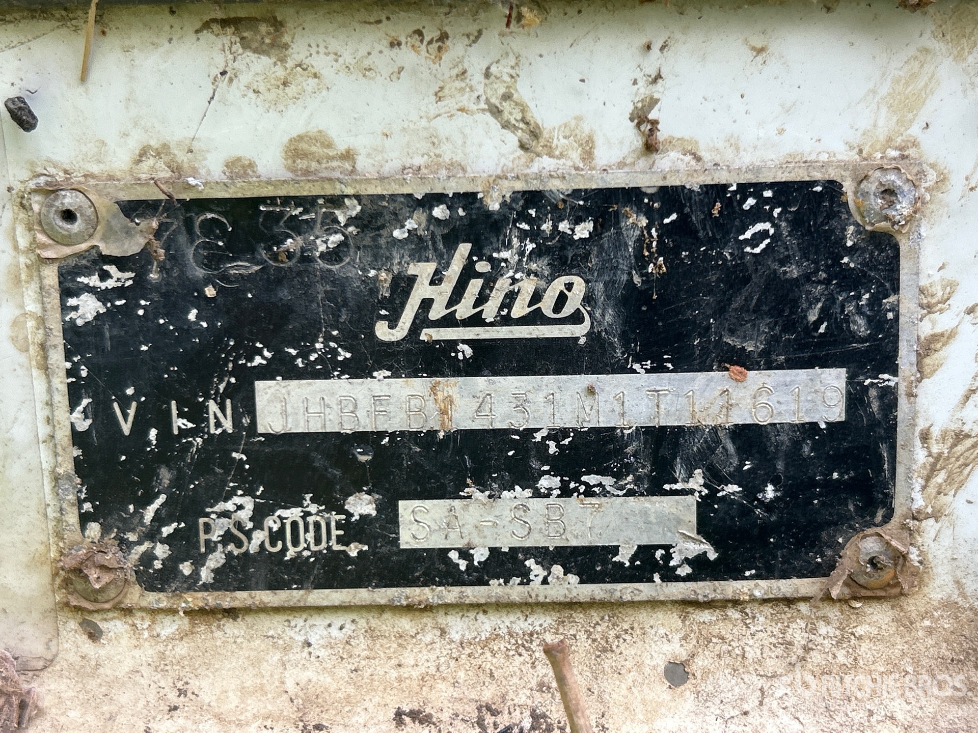 Hino 4X2 (INOPERABLE)