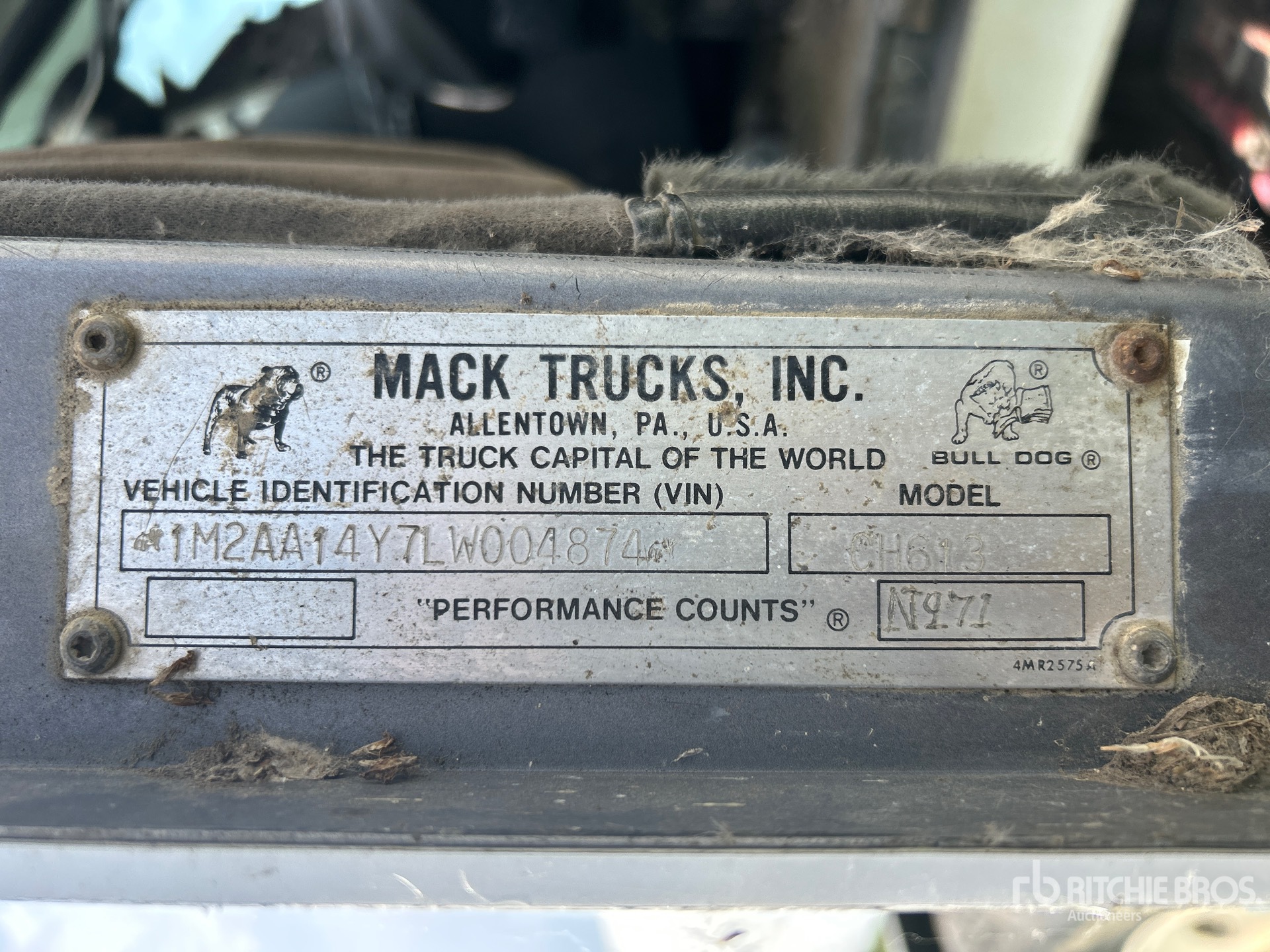 1990 Mack 203