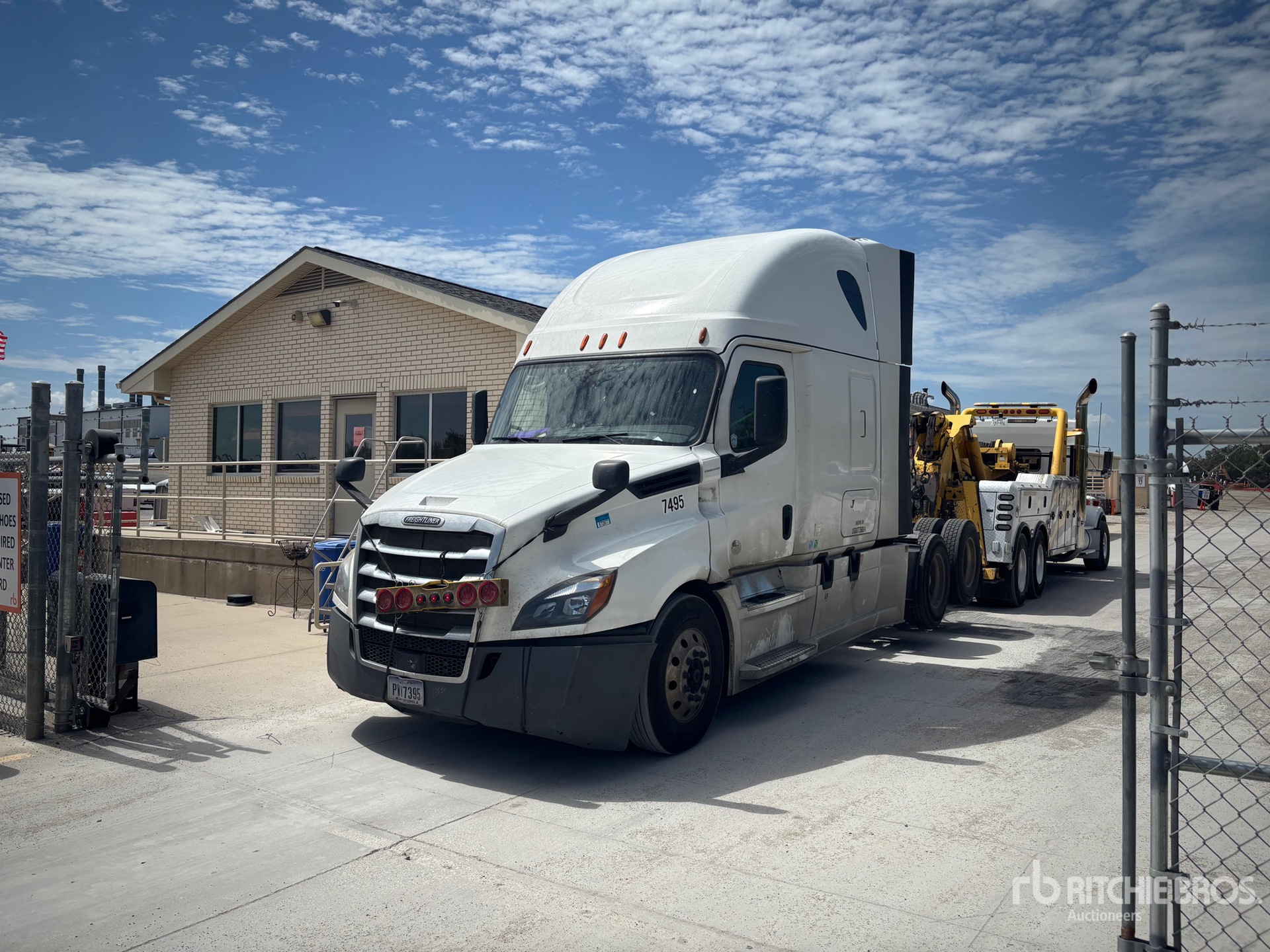 Photo of a 2018 Freightliner CASCADIA 126