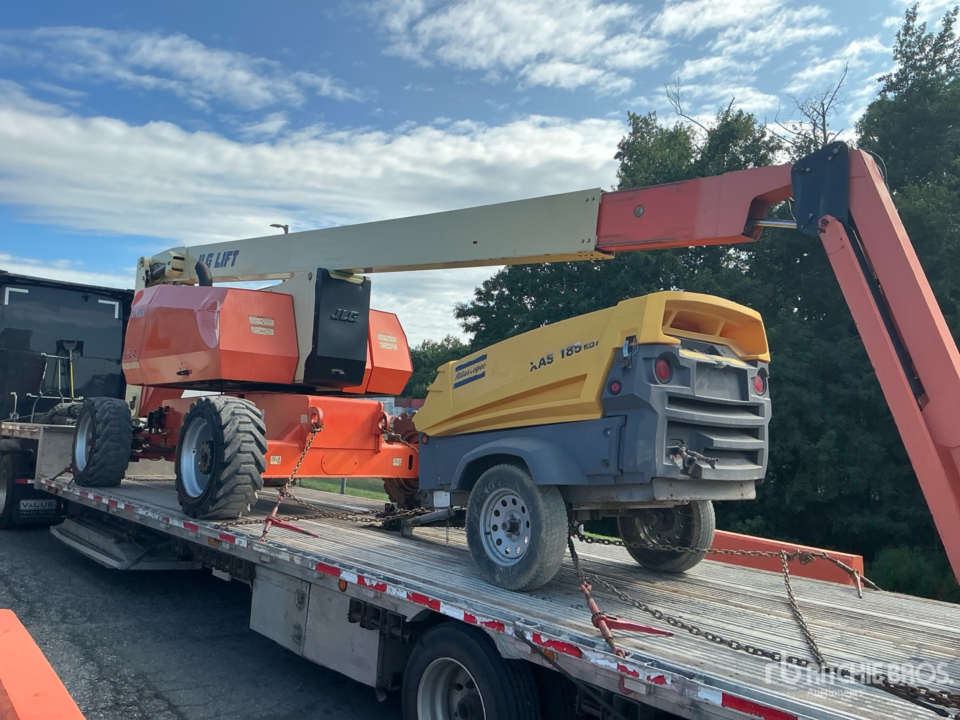 2015 JLG 800 AJ