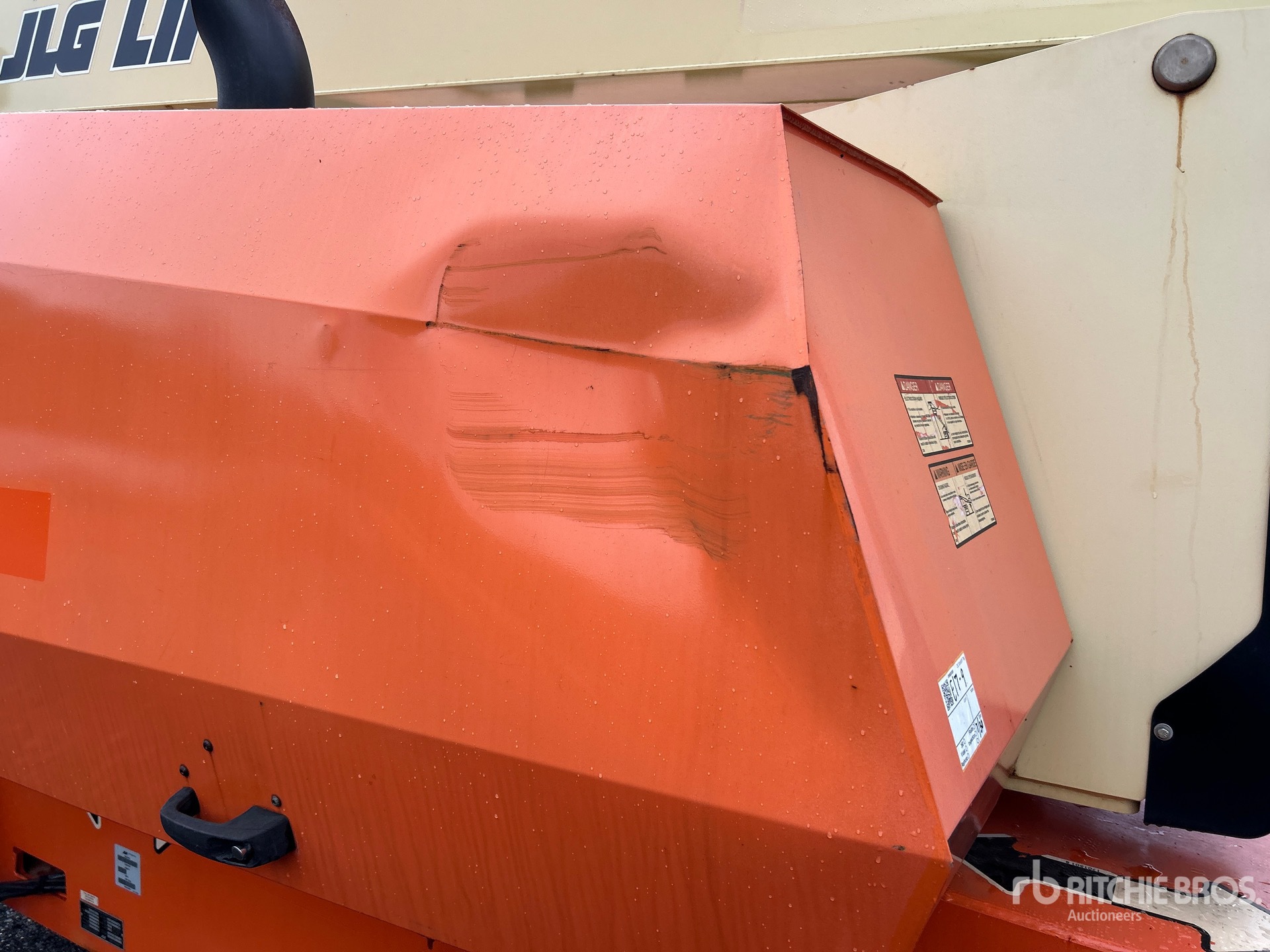 2015 JLG 800 AJ