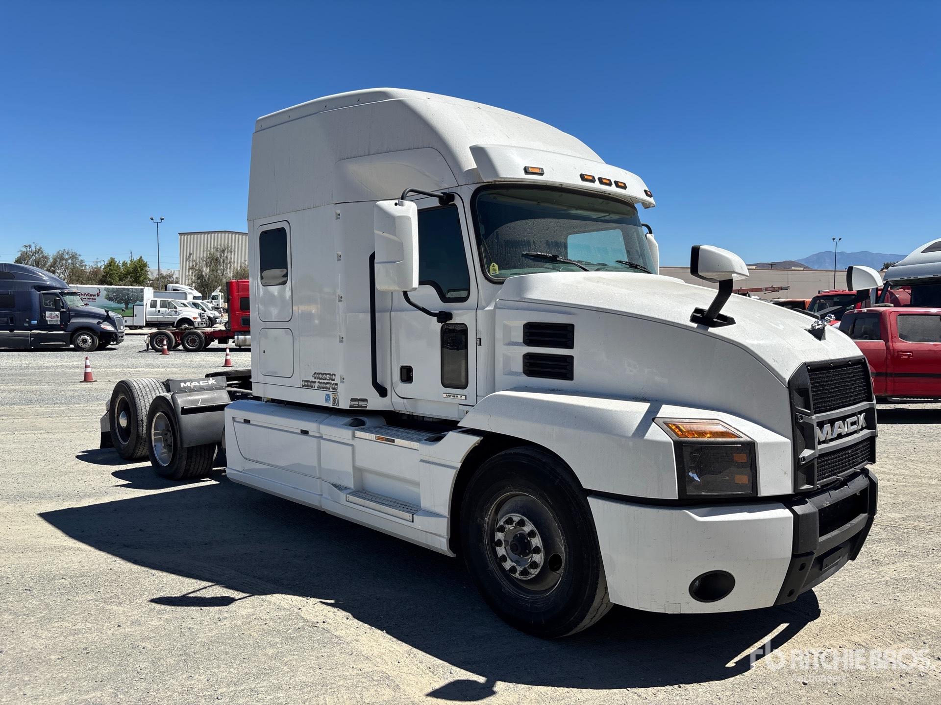 2023 Mack AN64T