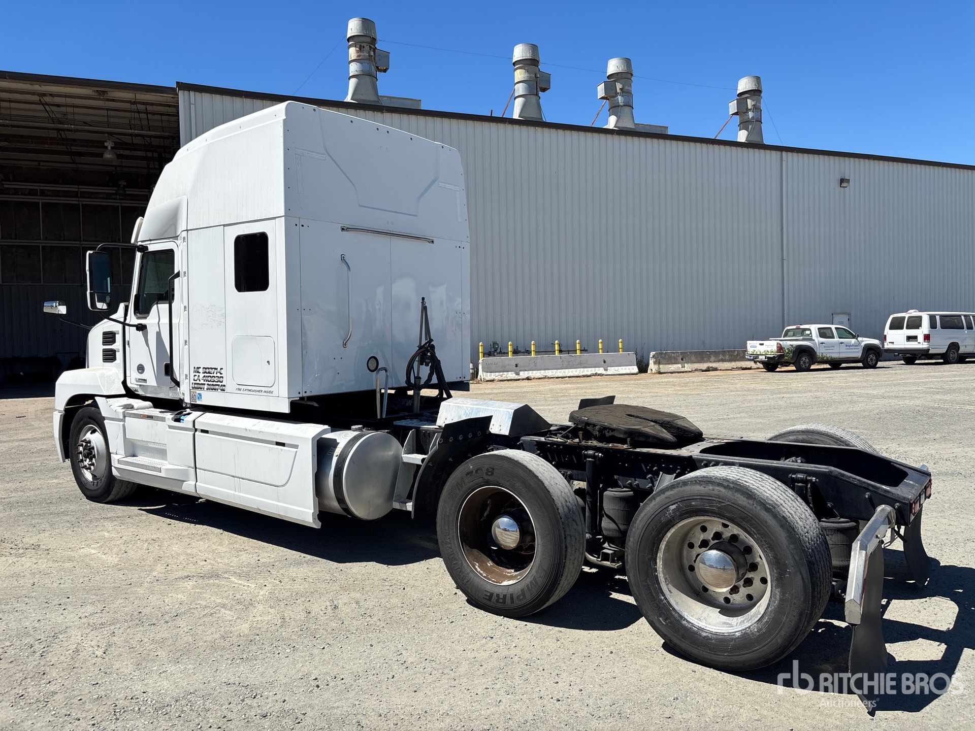 2023 Mack AN64T