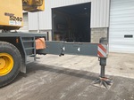 Crane Superstructure with Outrigger Beams