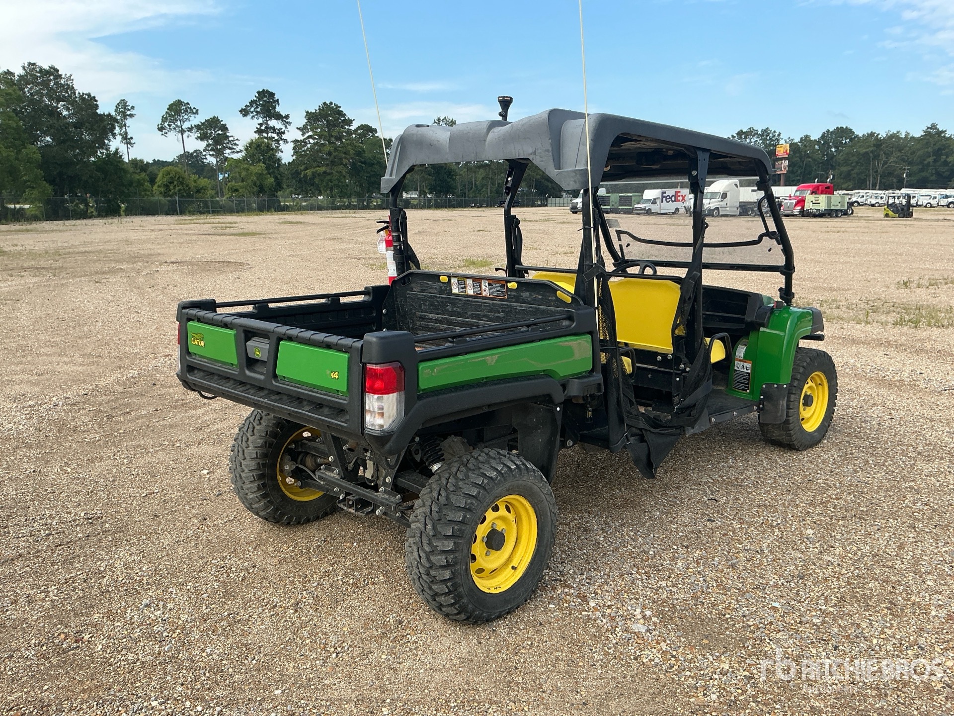 General Appearance with Picture, Right Rear Corner
