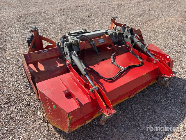 2015 Rabaud Brevete Skid Steer Sweeper