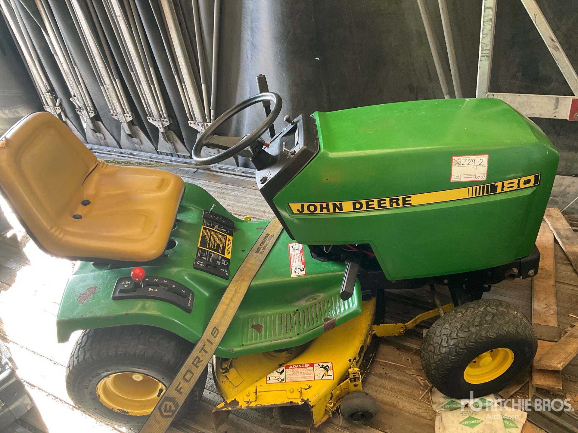 Photo of a  John Deere 180