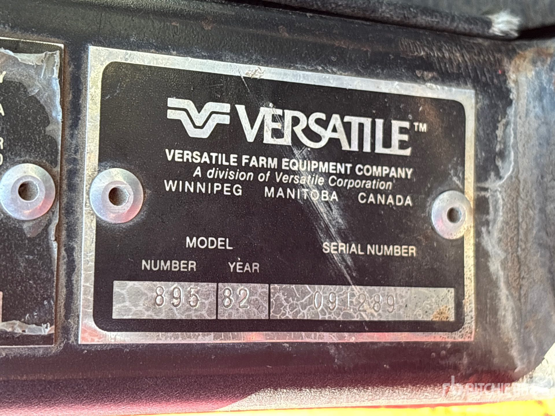 1982 Versatile 895