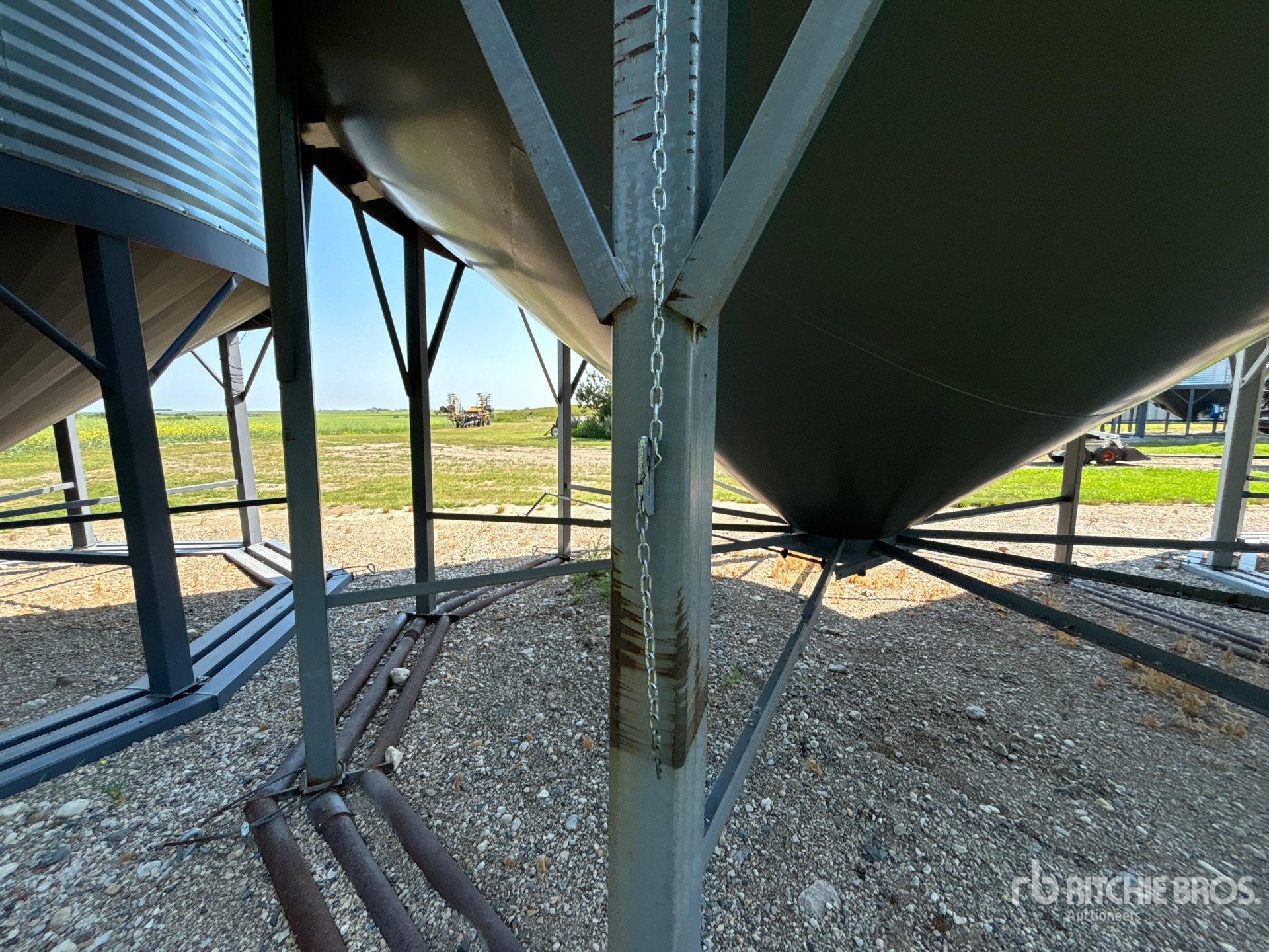 Westeel +/- 4500 bu 6 Ring Hopper