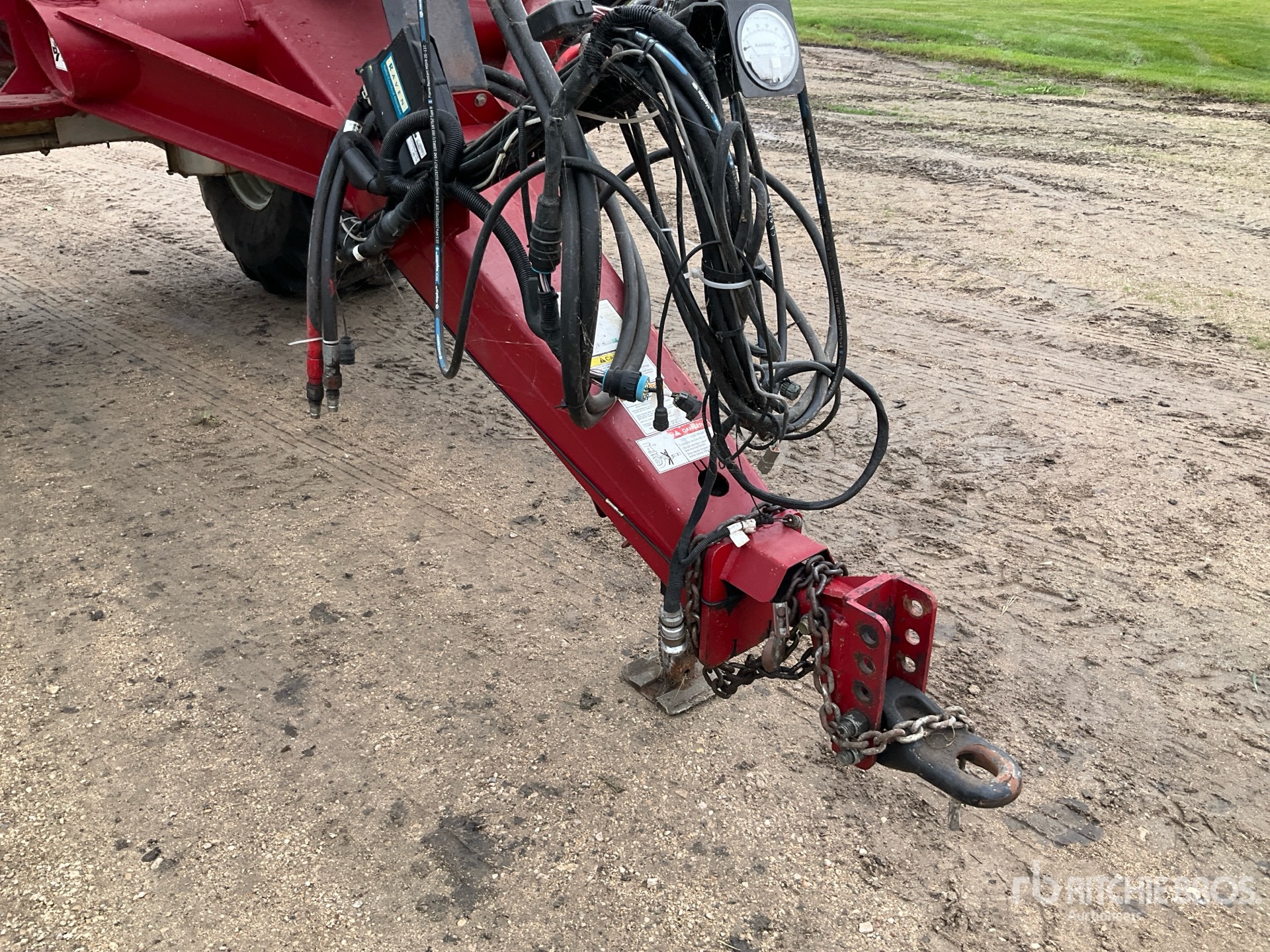 2016 Valmar 8611