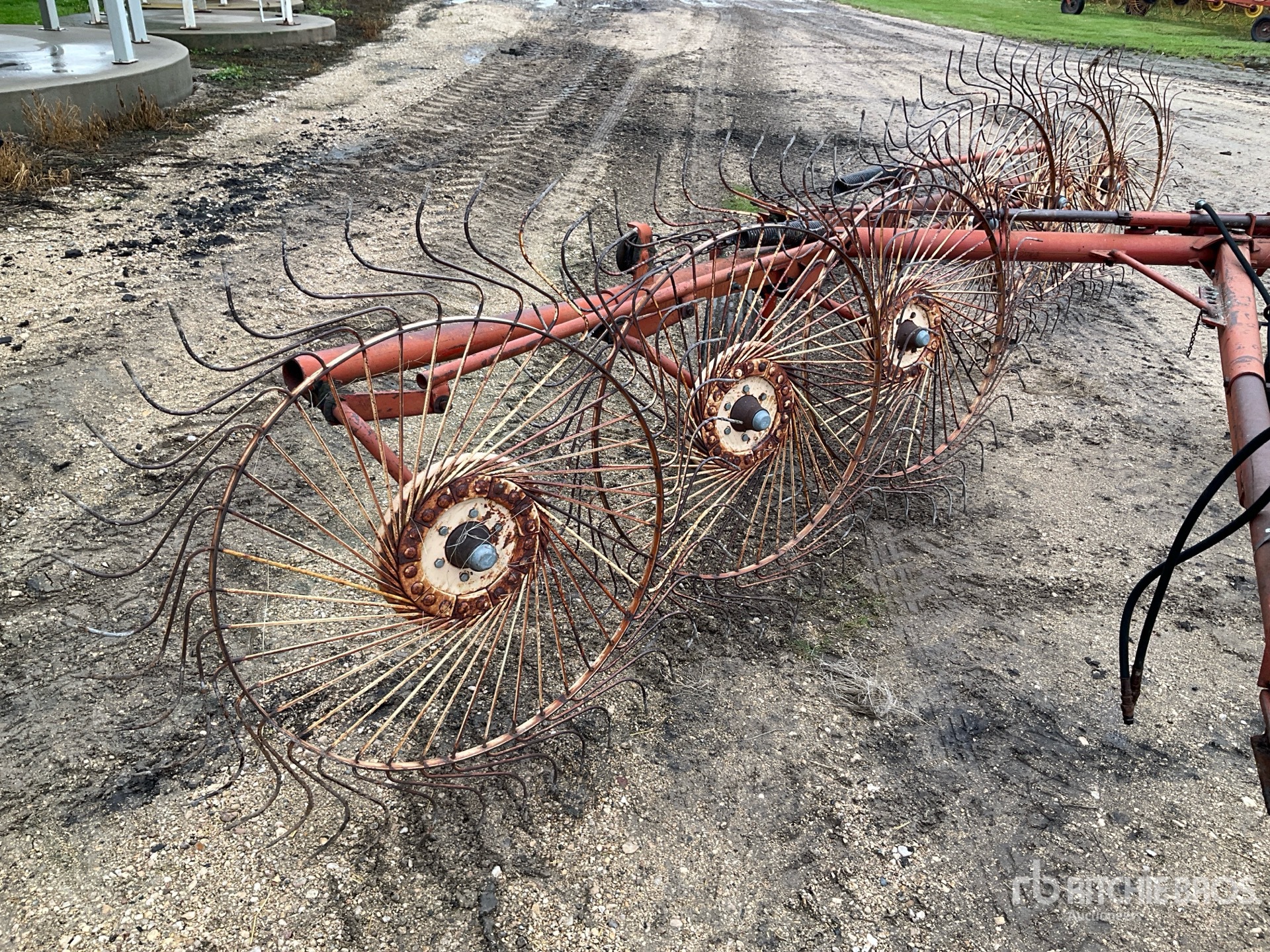 Vicon 20 ft 6 Wheel