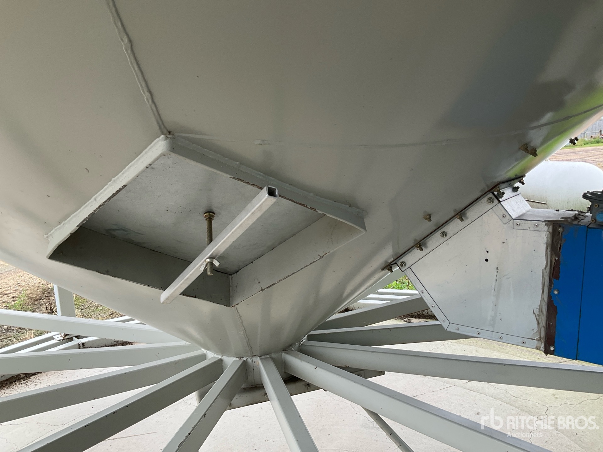 Viterra +/- 7500 bu 6 Ring Hopper