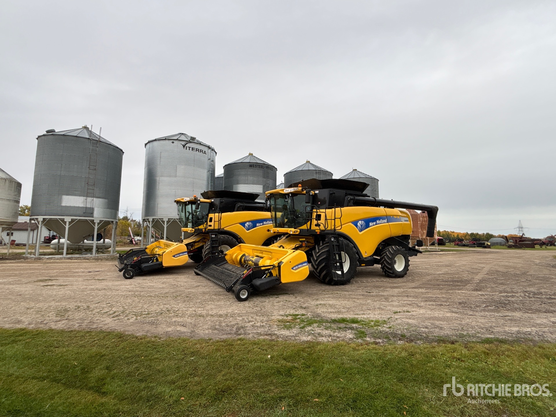 2012 New Holland CX8080