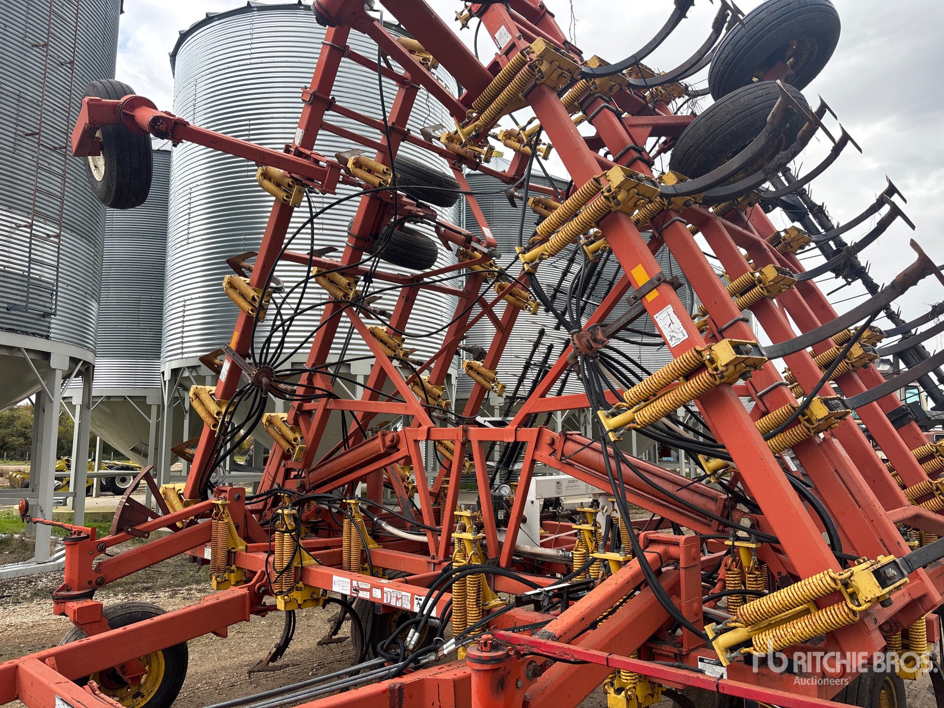 2010 Bourgault 8810