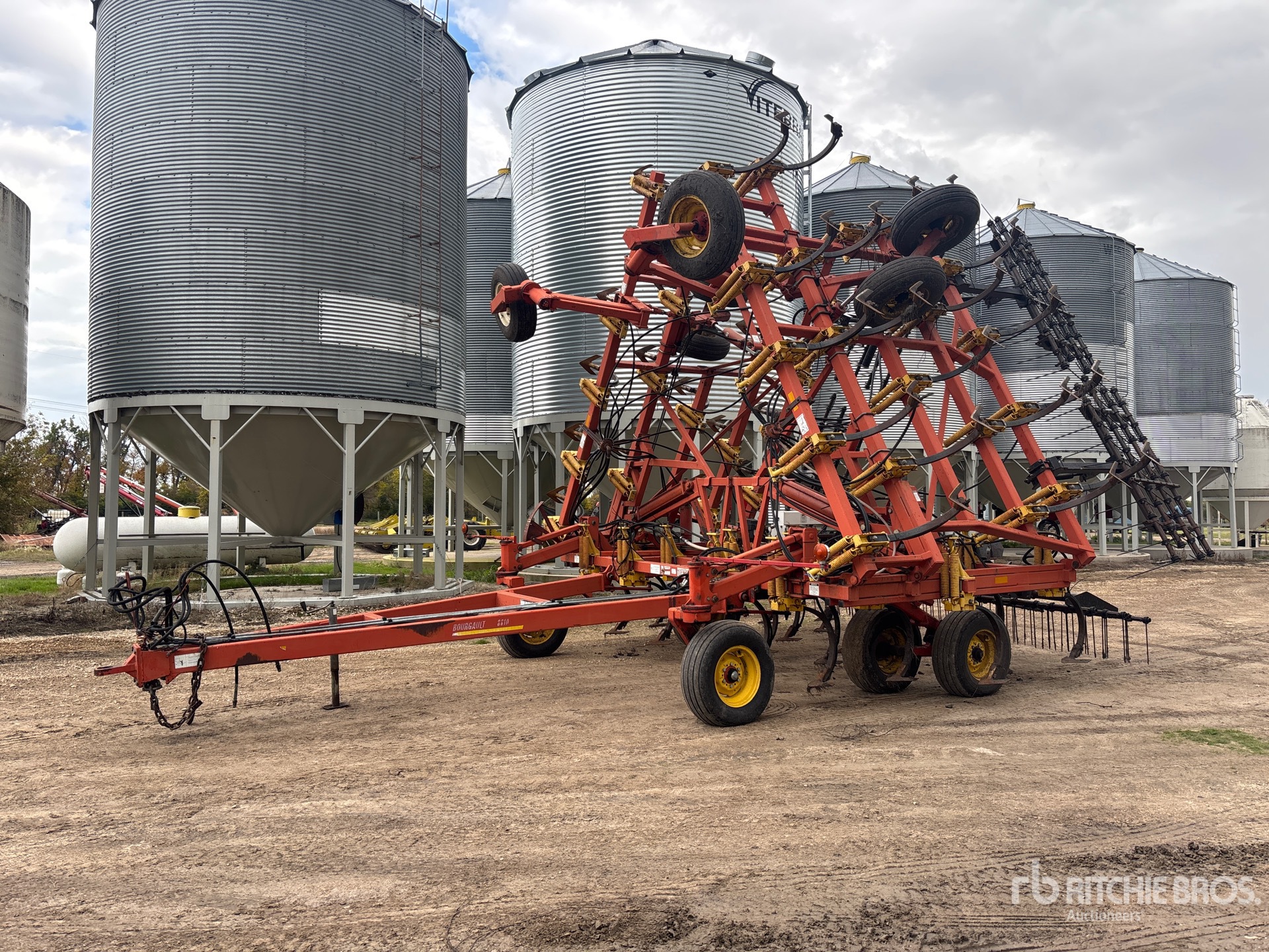 Photo of 2010 Bourgault 8810