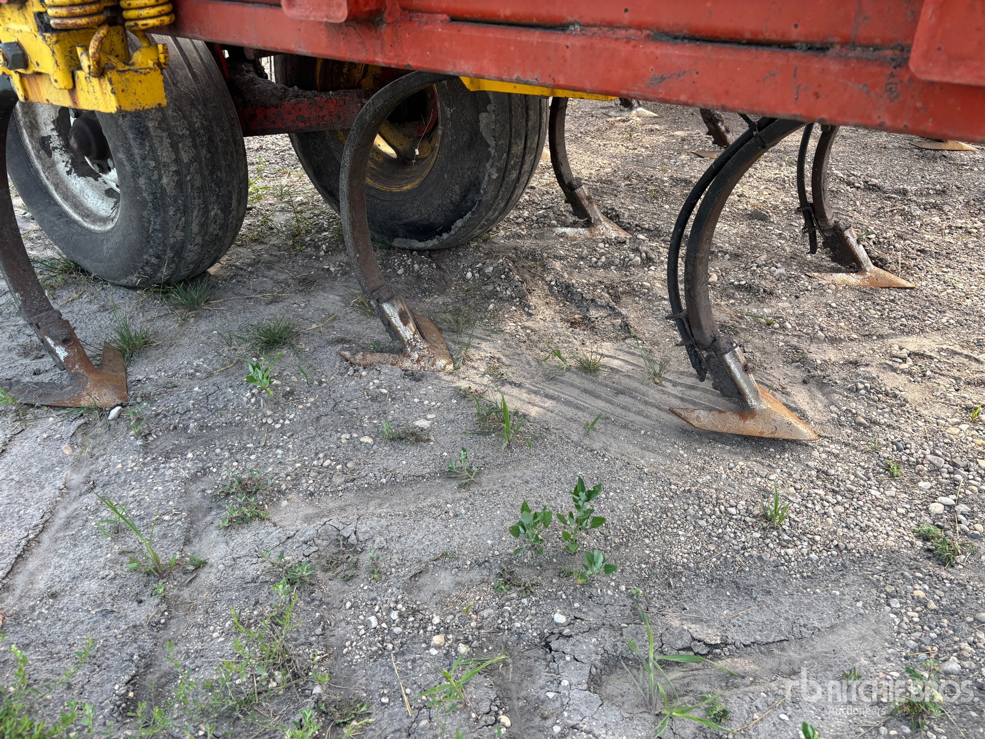 2010 Bourgault 8810