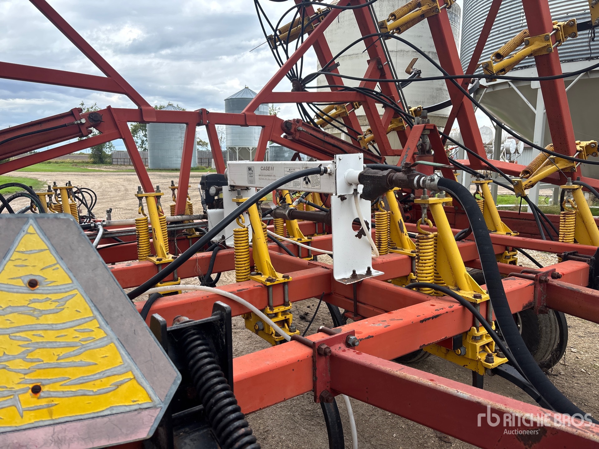 2010 Bourgault 8810