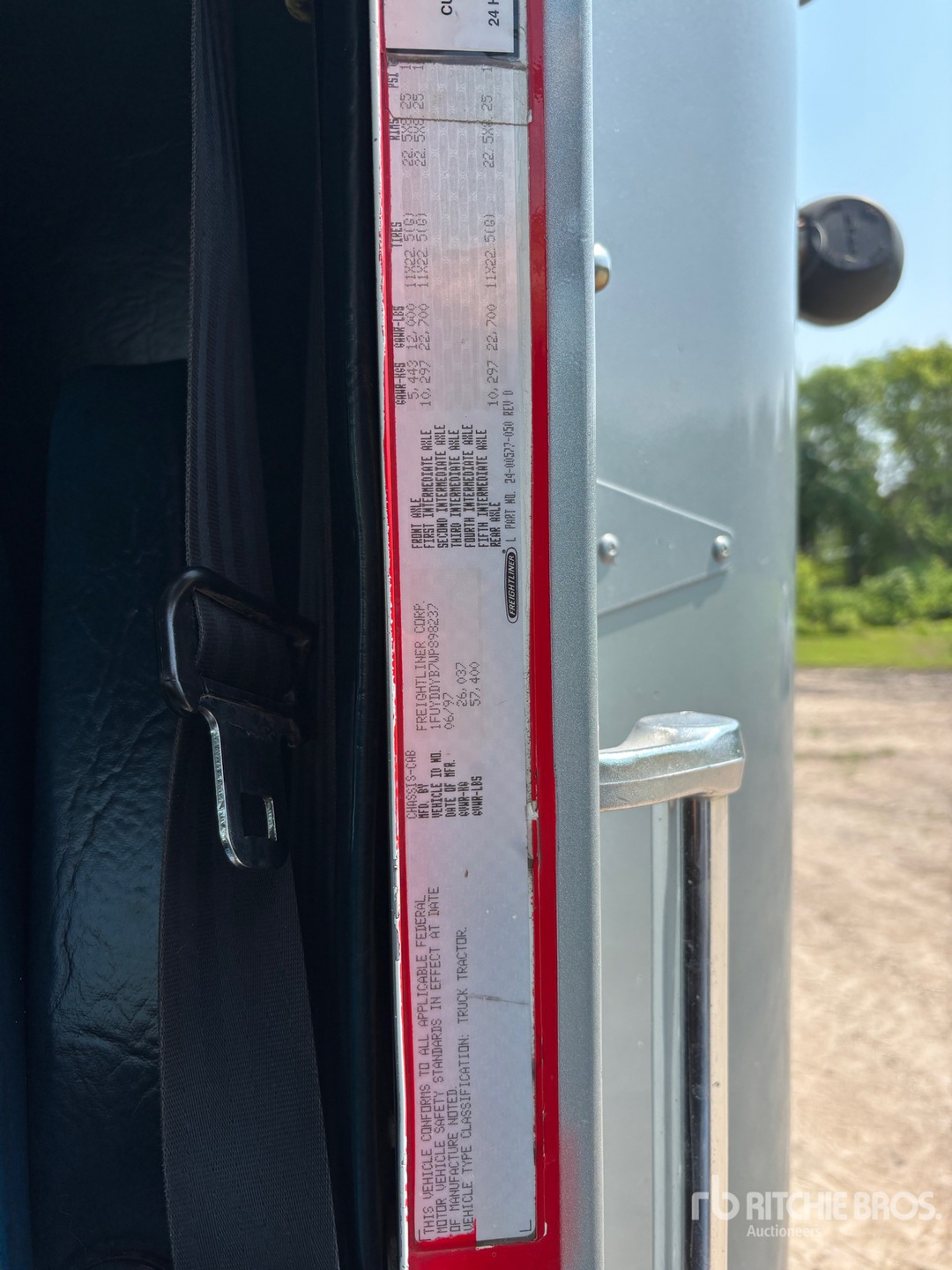 1998 Freightliner FLD120
