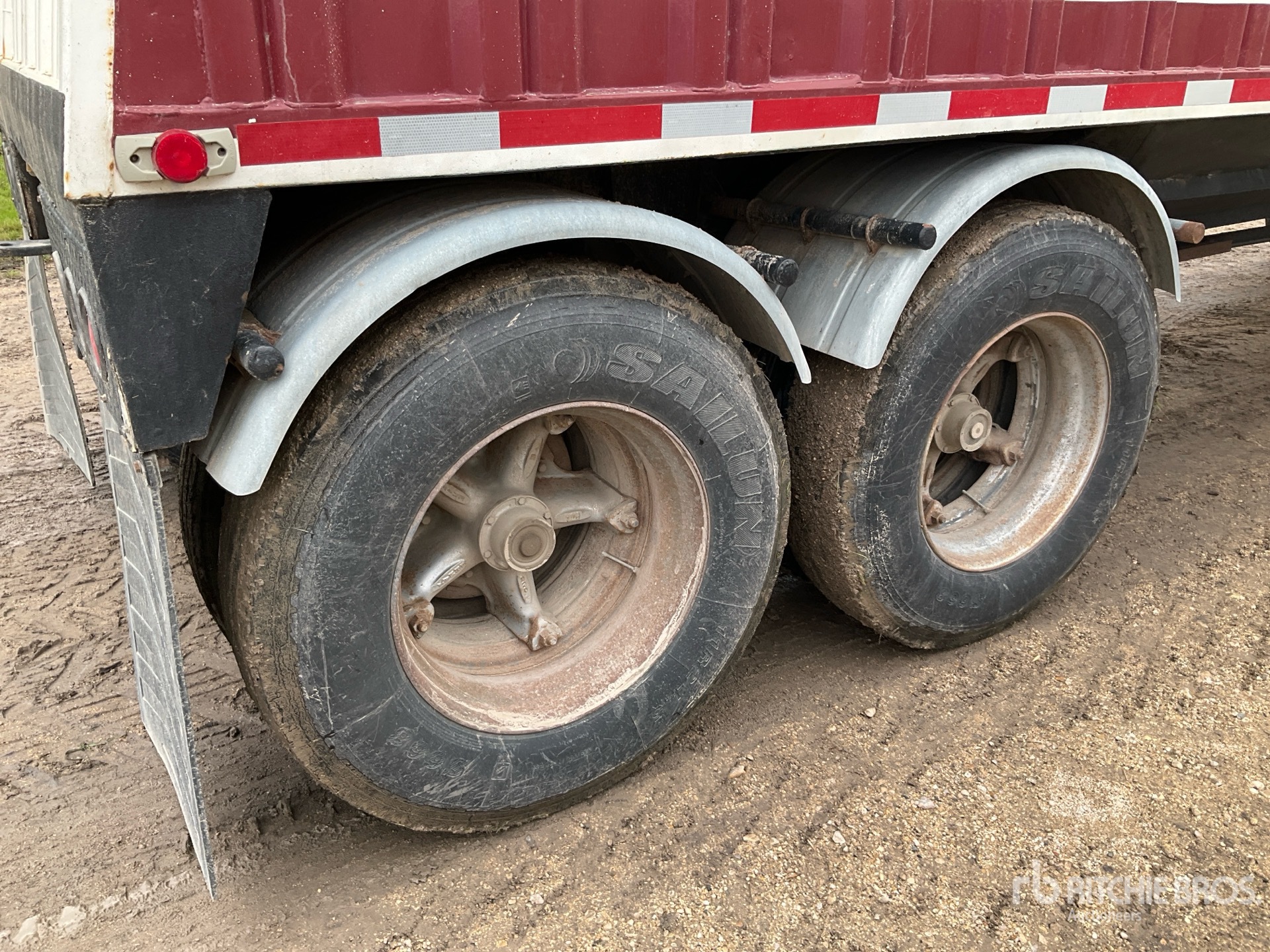 1993 Load King 30 ft T/A