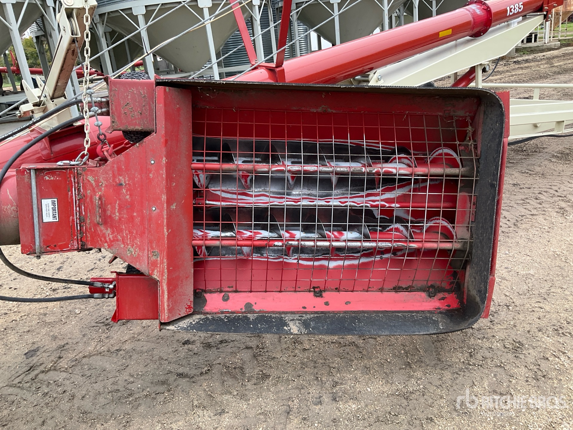2017 Farm King 1385