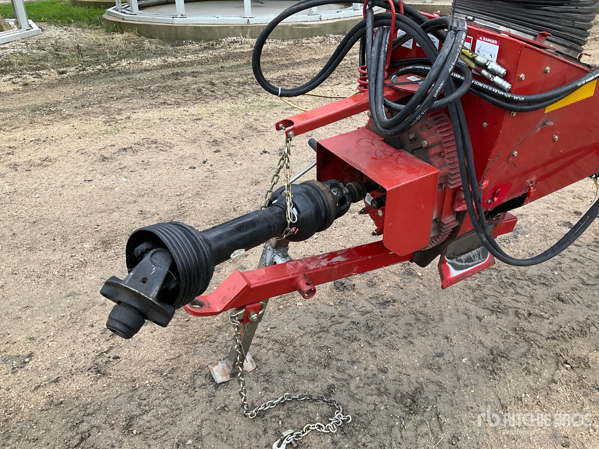 2017 Farm King 1385