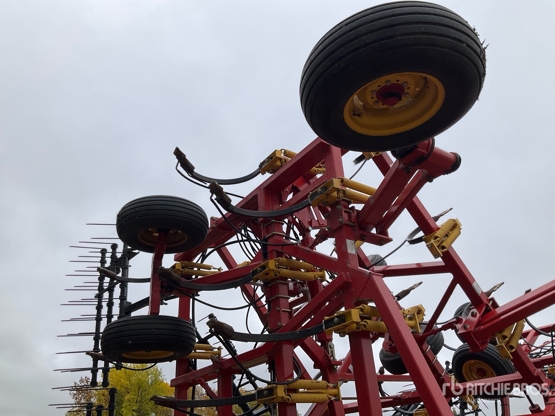 2011 Bourgault 9400