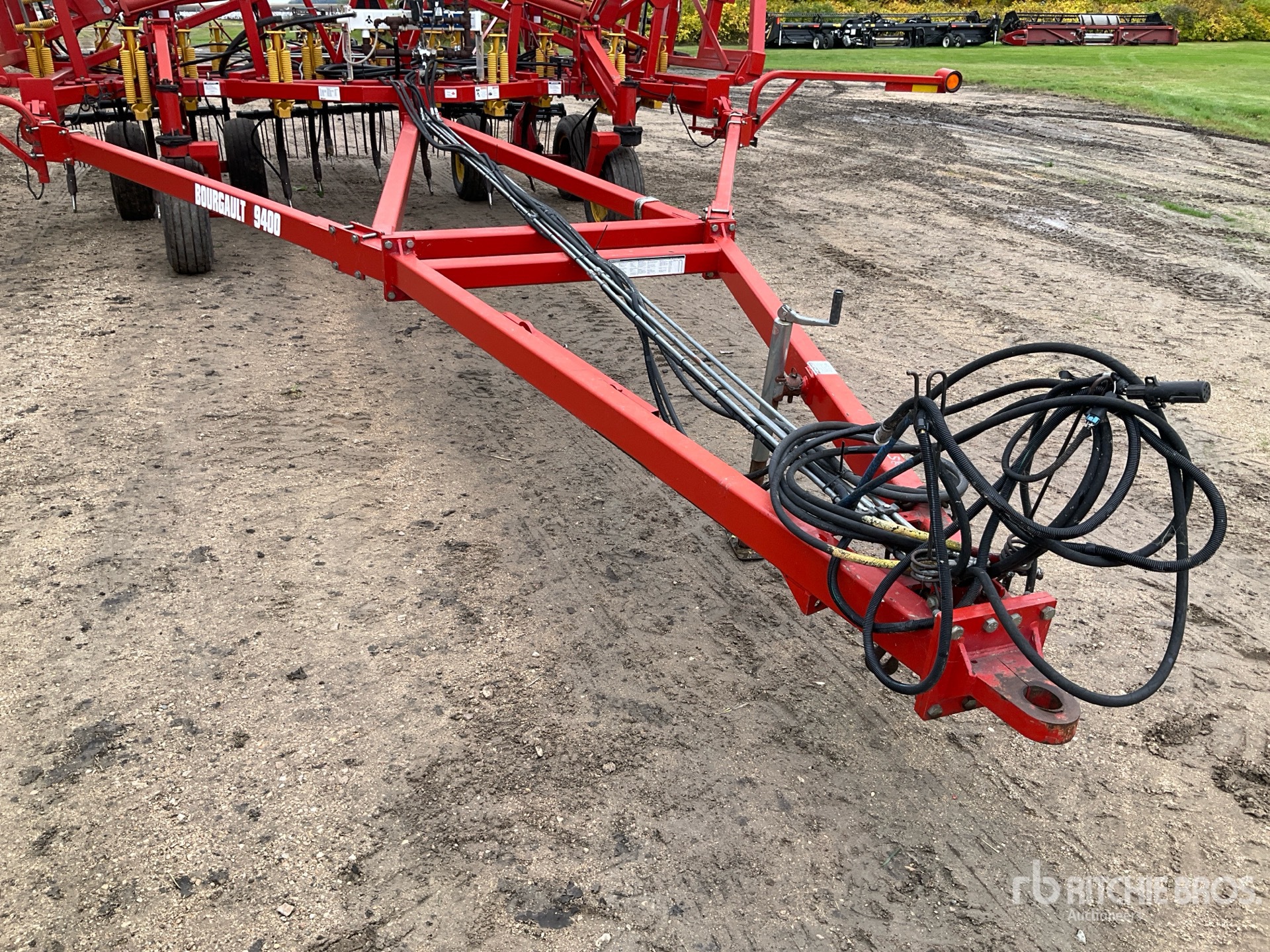 2011 Bourgault 9400