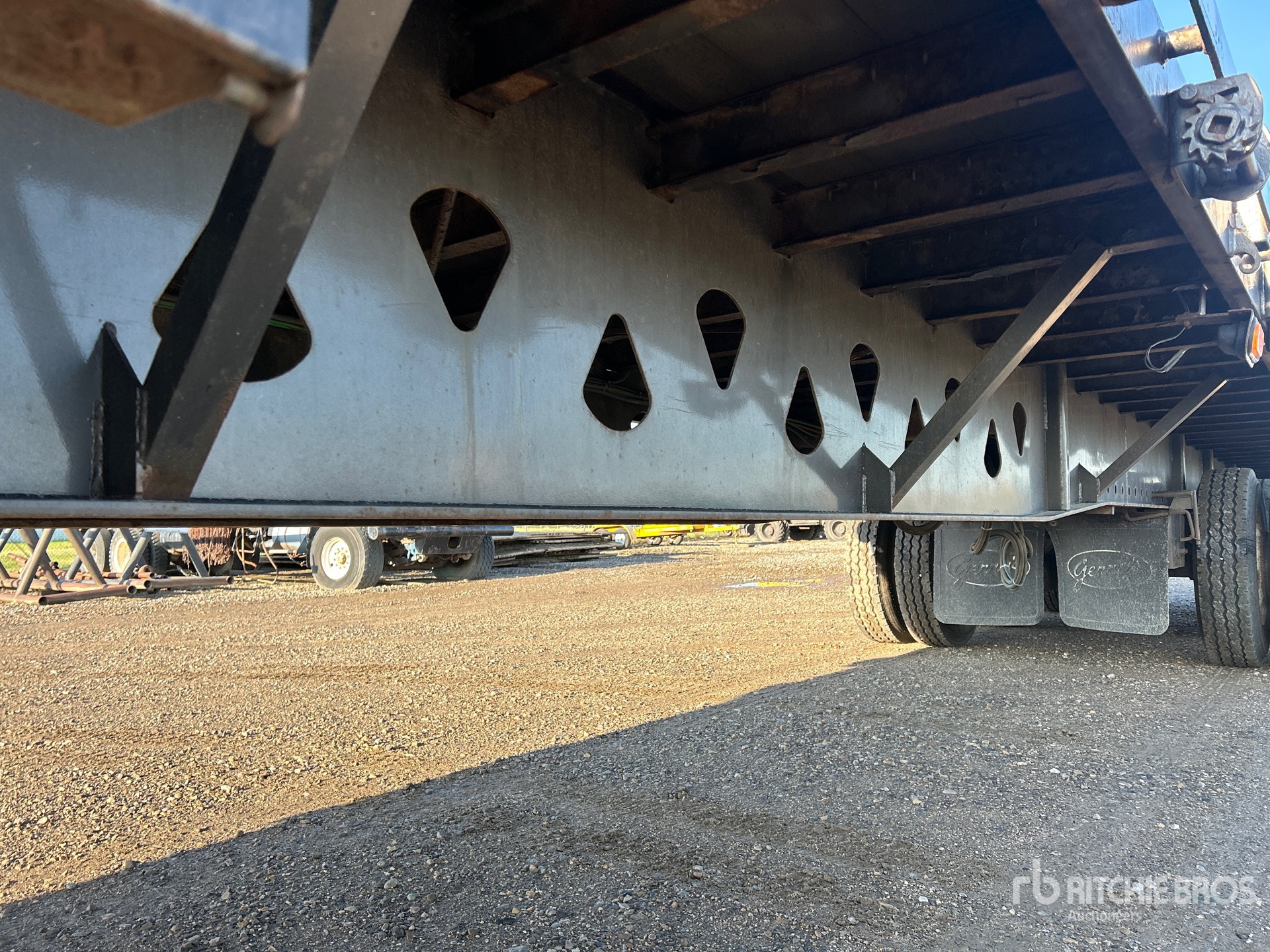 2014 Manac 53 FT TRI/A FLATBED