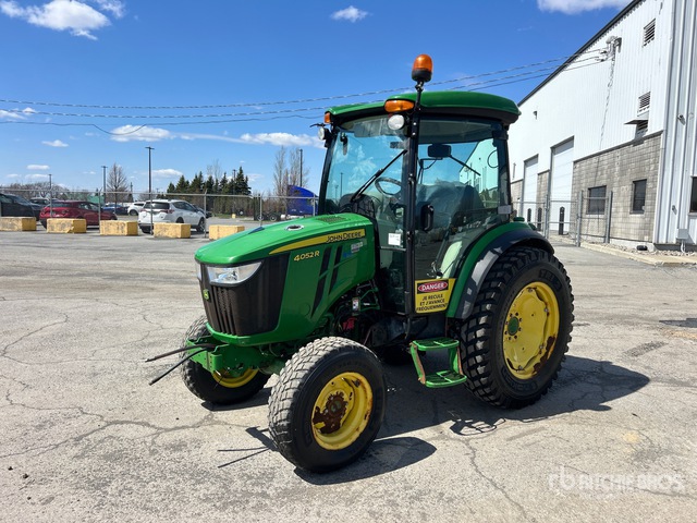 2020 John Deere 4052r 4wd Utility Tractor
