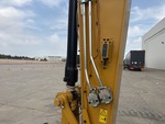 Hydraulics with Auxiliary Hydraulic Plumbing